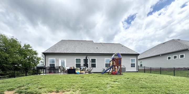 Property Photo: 4802 Turquoise Ln TN 37129