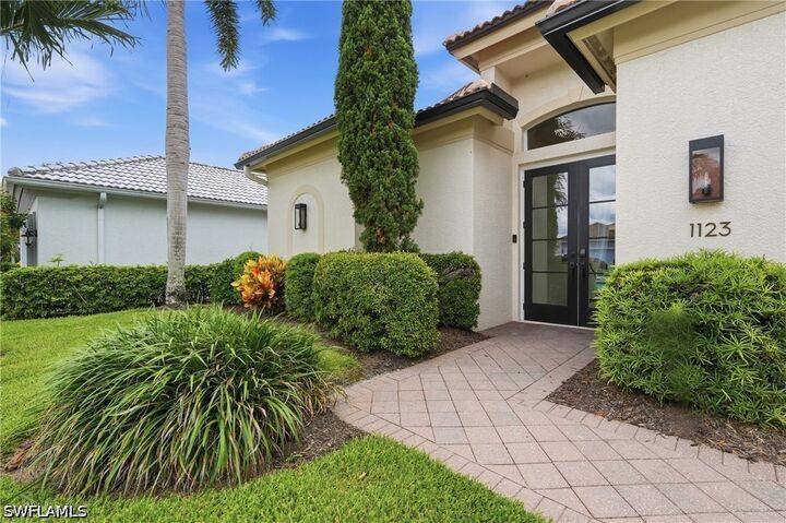 Property Photo:  1123 Augusta Falls Way  FL 34119 