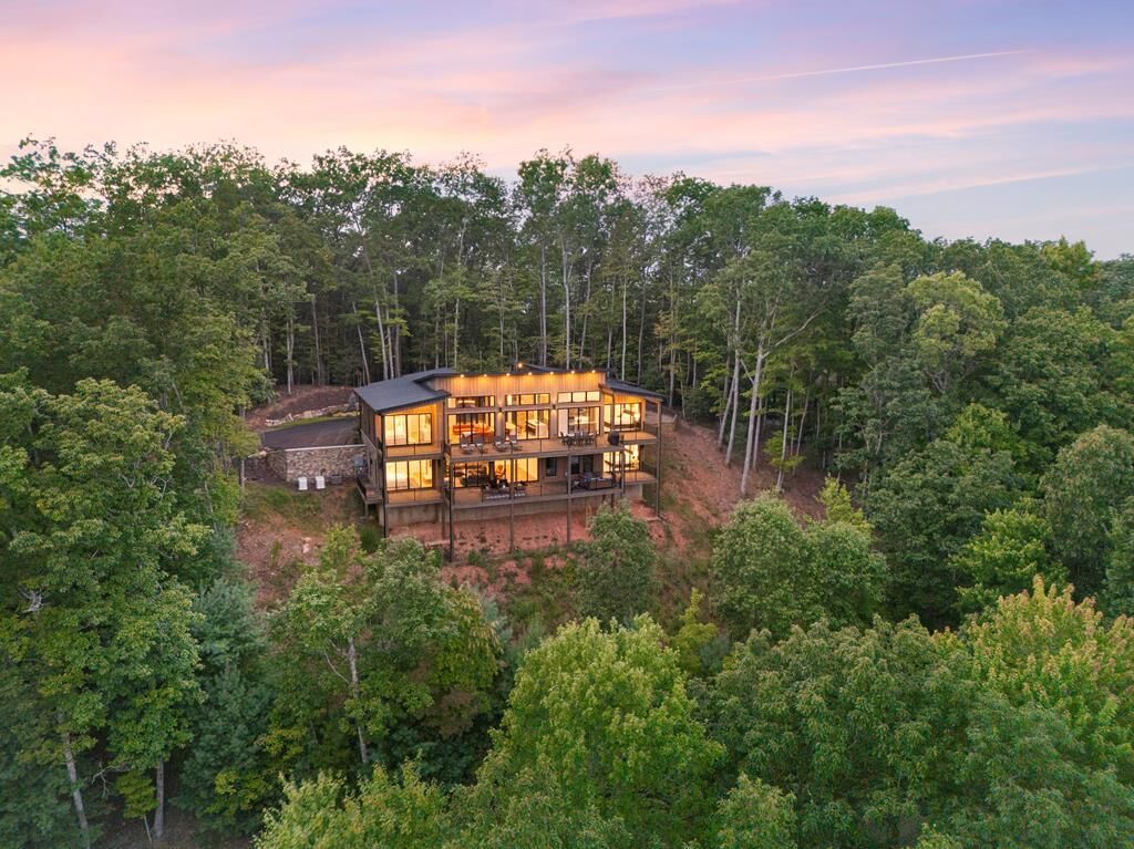 Property Photo: 417 Bill Claypool Drive GA 30513