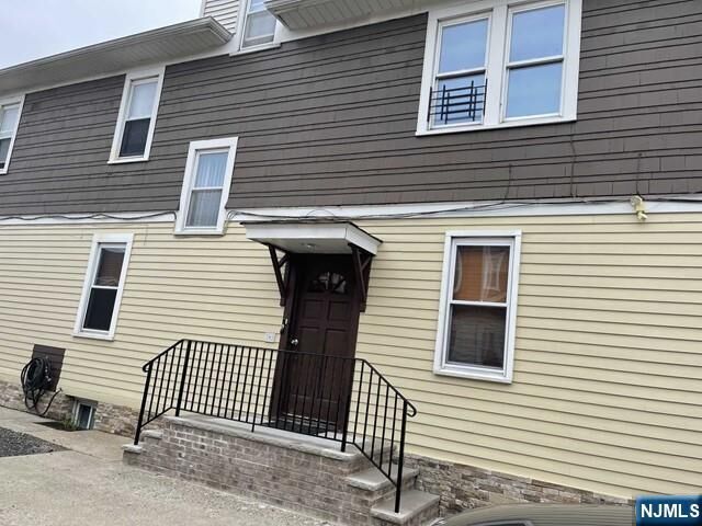 Property Photo:  130 Ray Street 1  NJ 07026 