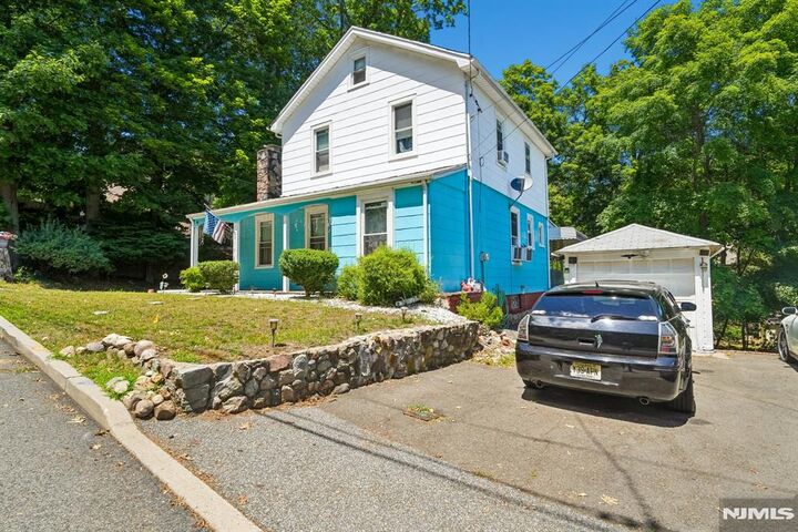 Property Photo:  20 Nassau  NJ 07508 