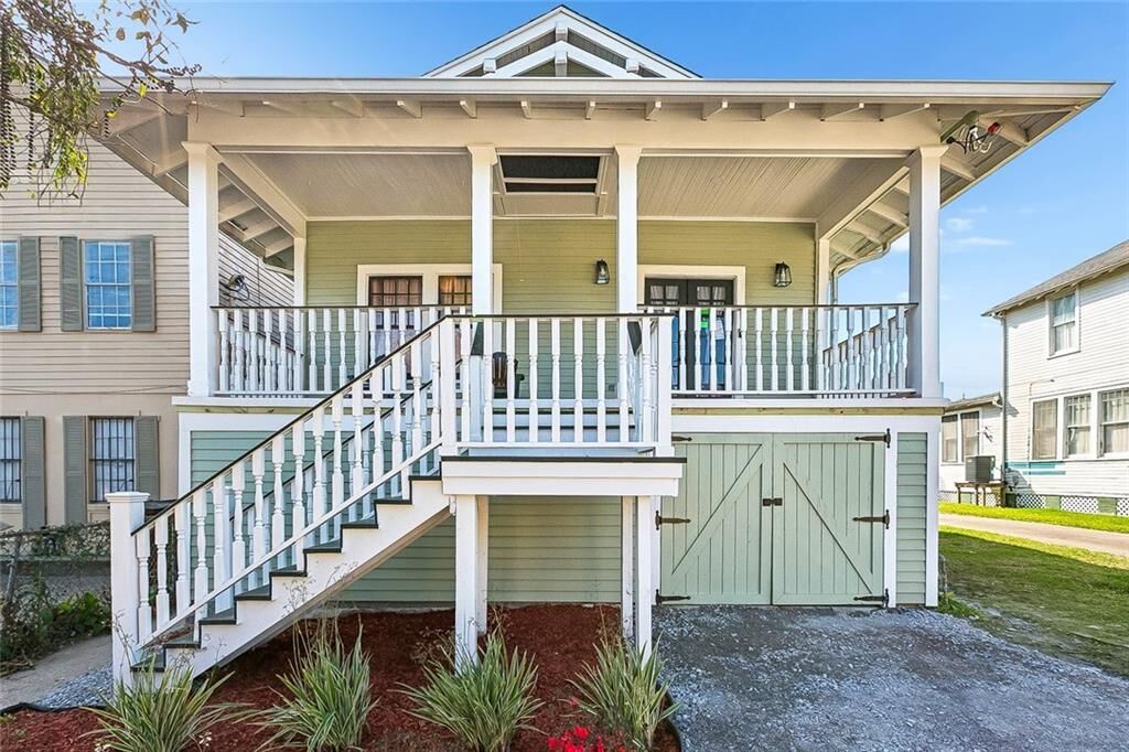 Property Photo: 2318 General Pershing Street LA 70115