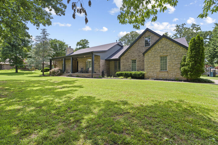 Property Photo: 2515 Shasten Street OK 74344