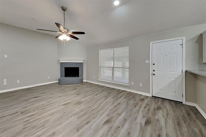 Property Photo: 524 Buckstone Drive TX 76179