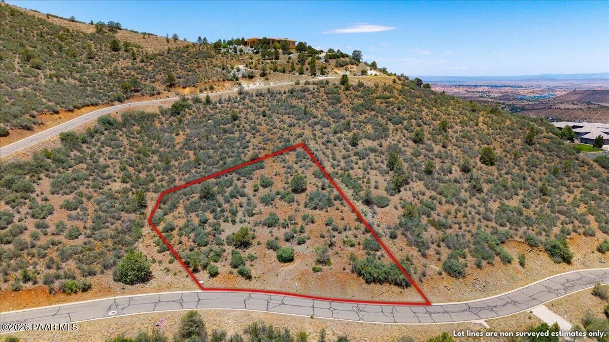 Property Photo:  727 W Lee Boulevard  AZ 86303 