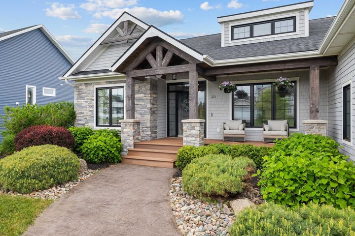 Property Photo:  331 Sunrise Cove Drive  PE C0A 1H8 
