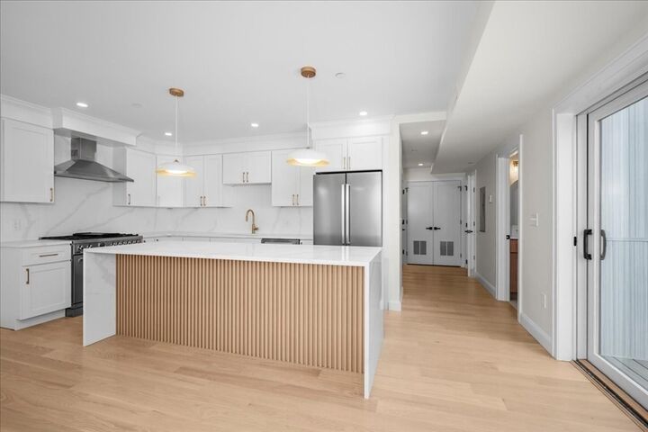 Property Photo:  595 Broadway 302  MA 02145 