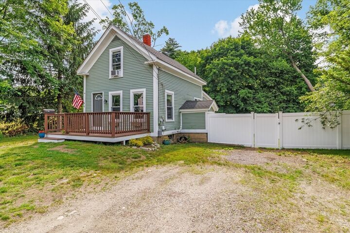 Property Photo: 92 Oak Ave MA 01331