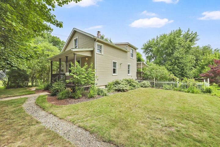 Property Photo:  115 Saratoga Ave  MA 01013 