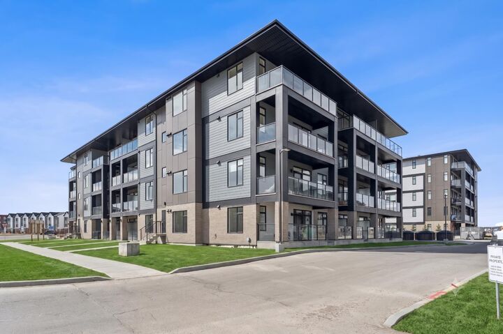 3700 Seton Avenue SE 3303 — photo 1