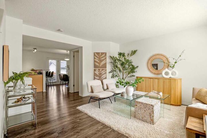 Property Photo: 246 Elgin View SE AB T2Z 4N6