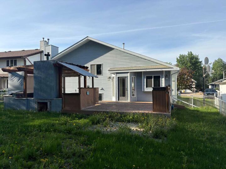 Property Photo: 307 8 Avenue AB T0H 1P0
