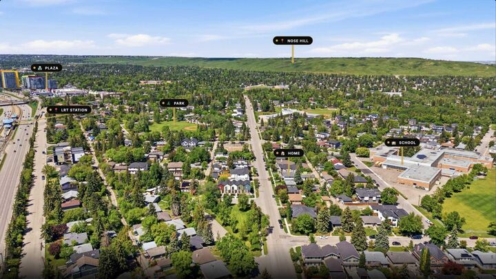 Photo de la propriété:  2828 24 Street NW  AB T2M 3Z3 