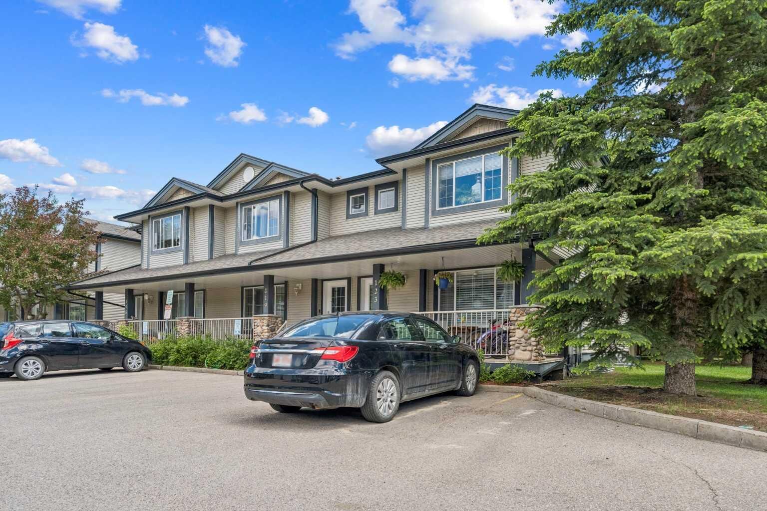 Property Photo: 123 Stonemere Place AB T1X 1N1