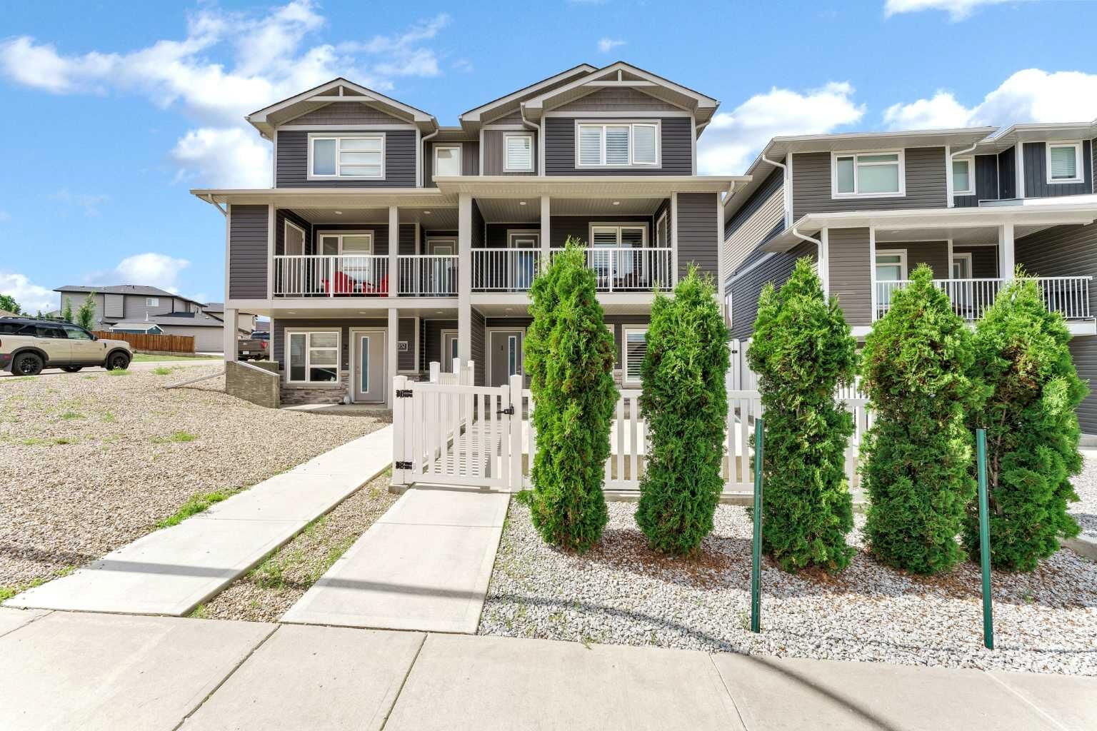 Property Photo:  354 Ranchlands Boulevard NE  AB T1C 0G8 