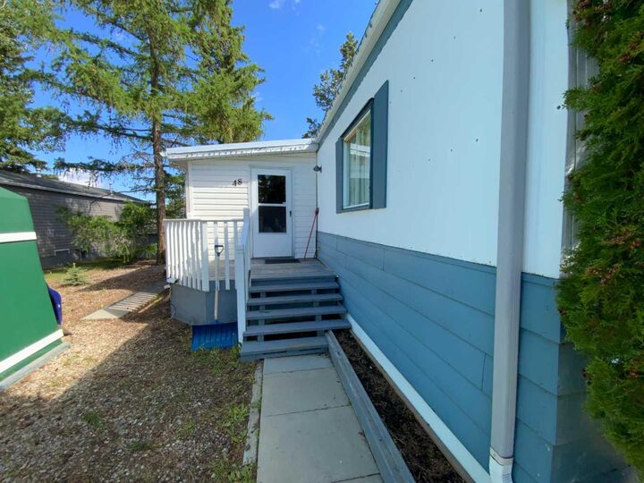 Property Photo: 48 Mobile Drive NE AB T0M 2A0