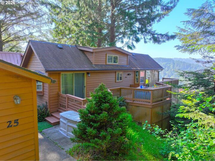 Property Photo:  19921 Whaleshead Rd U25  OR 97415 