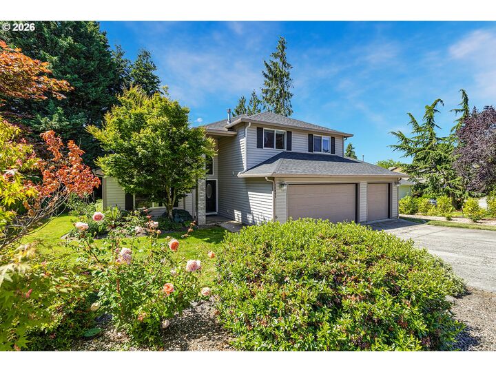 Property Photo: 12605 NW 33rd Ave WA 98685