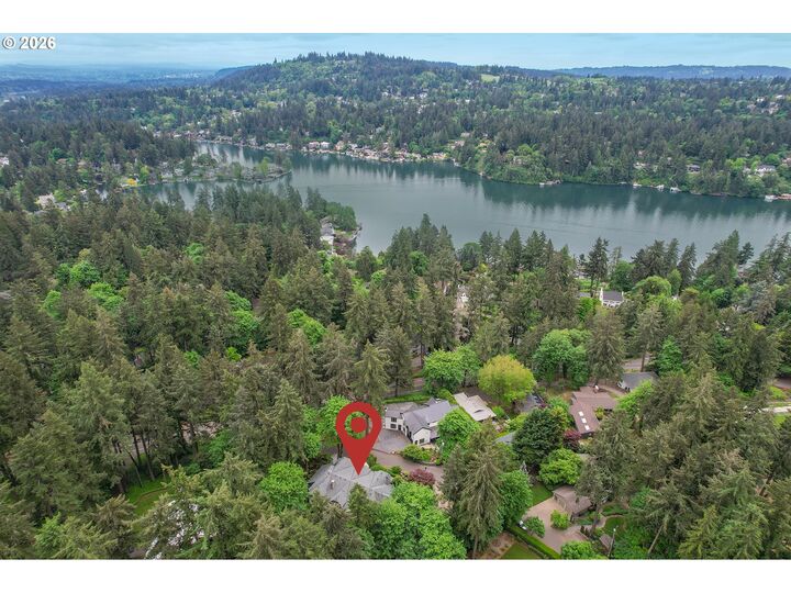 Property Photo:  1561 Chandler Rd  OR 97034 