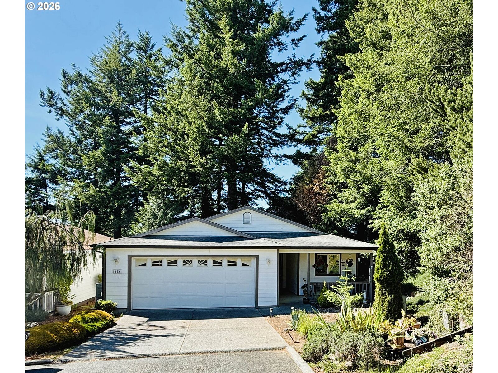 Property Photo:  1486 Seacrest Ln  OR 97415 