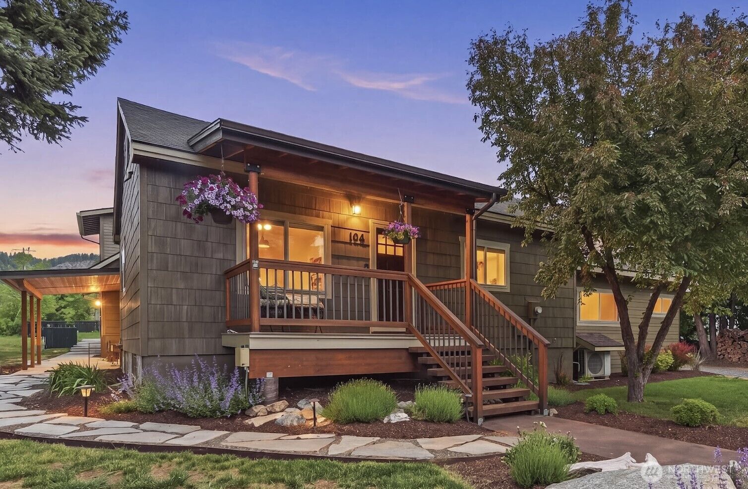 Property Photo: 106 Evans Street WA 98826