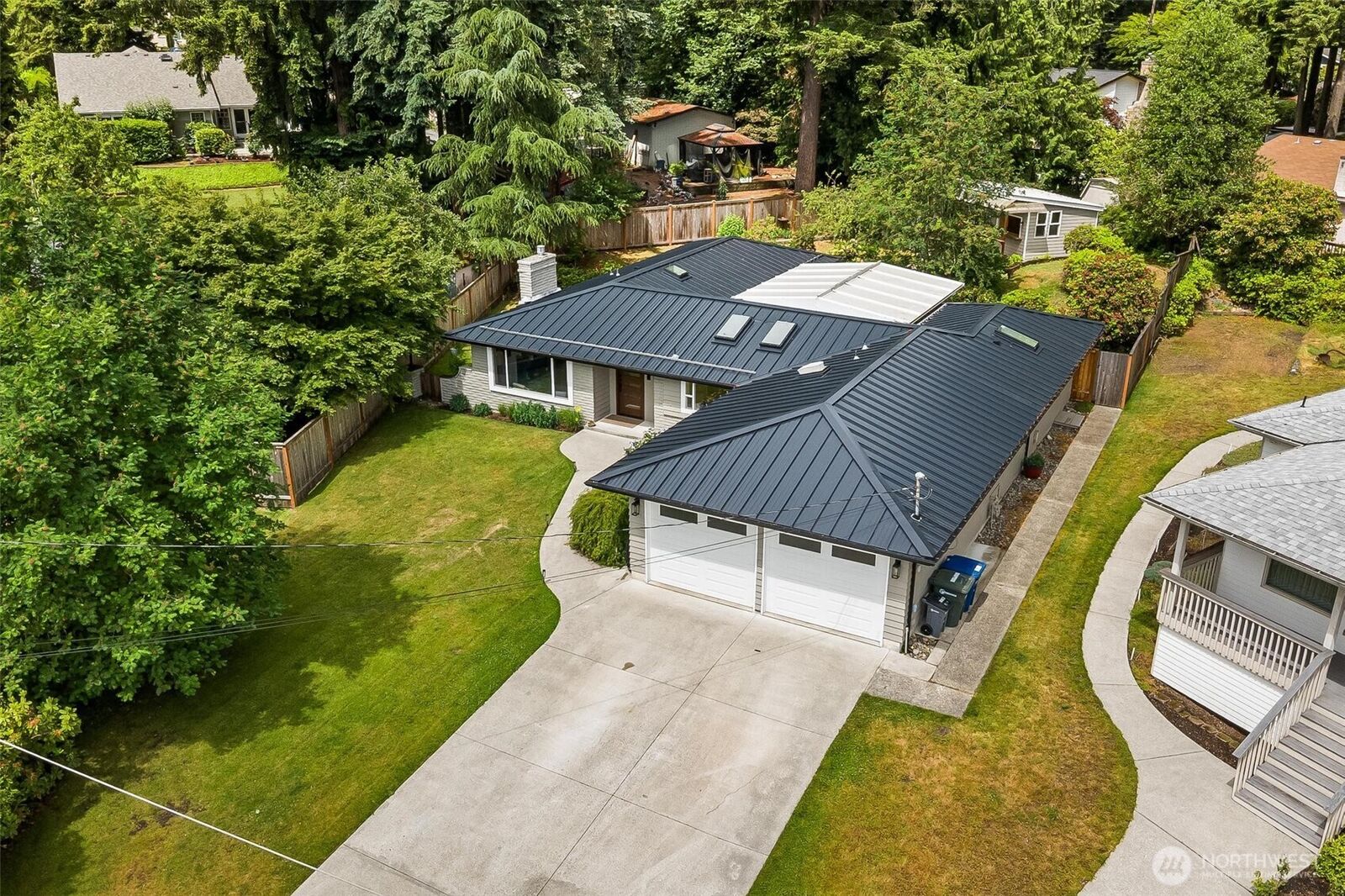 Property Photo:  17529  93rd Avenue NE  WA 98011 