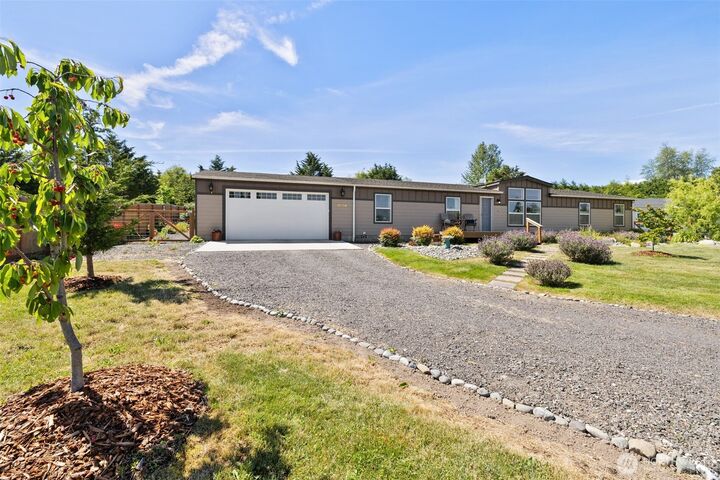 Property Photo:  61  Kestral Place  WA 98382 