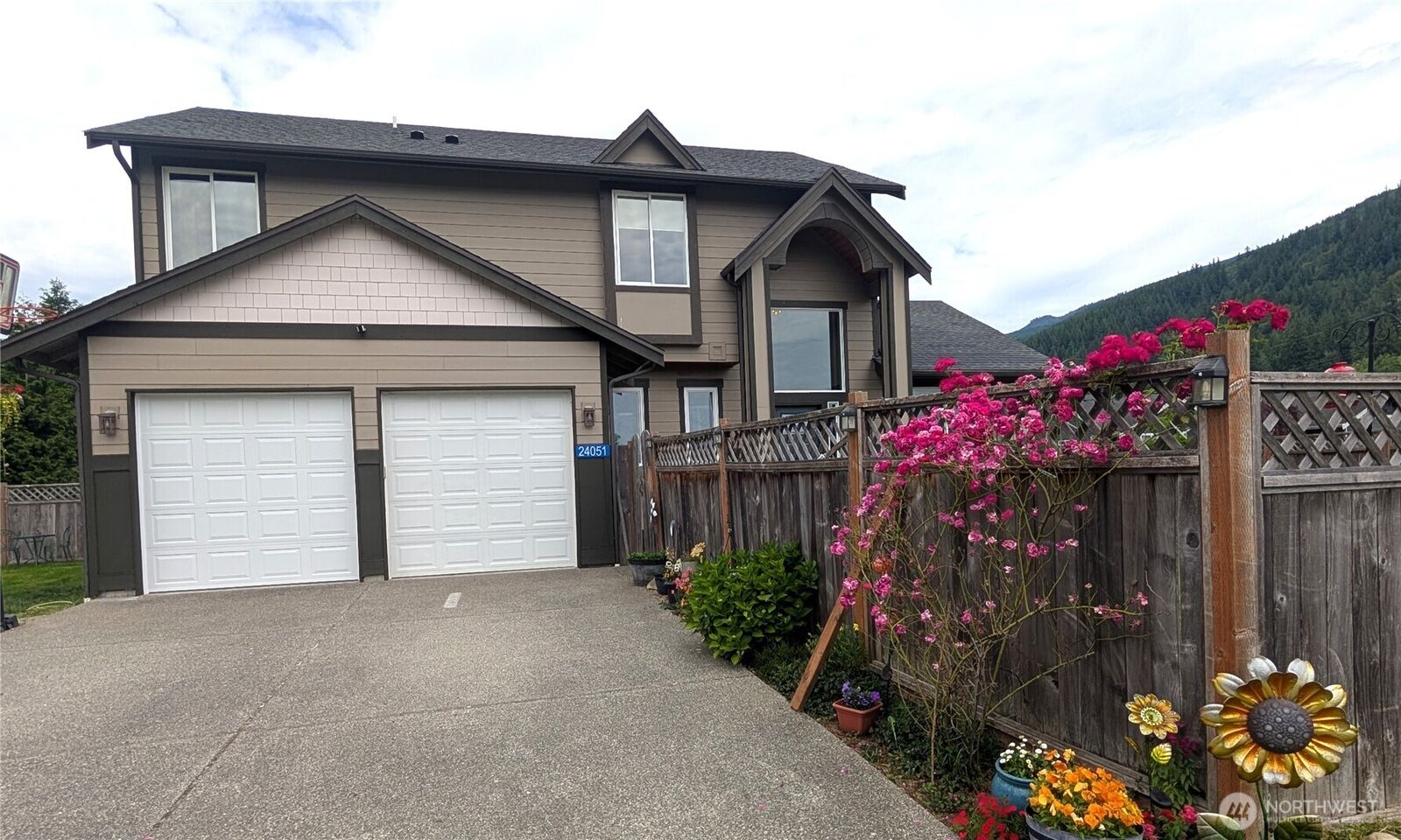 Property Photo:  24051  Mangat Lane  WA 98284 