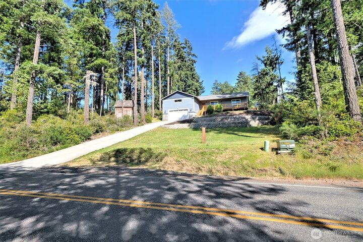 Property Photo: 5031 E Rasor Road W WA 98528