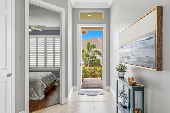 Property Photo:  1868 Red Oak Terrace  FL 32966 