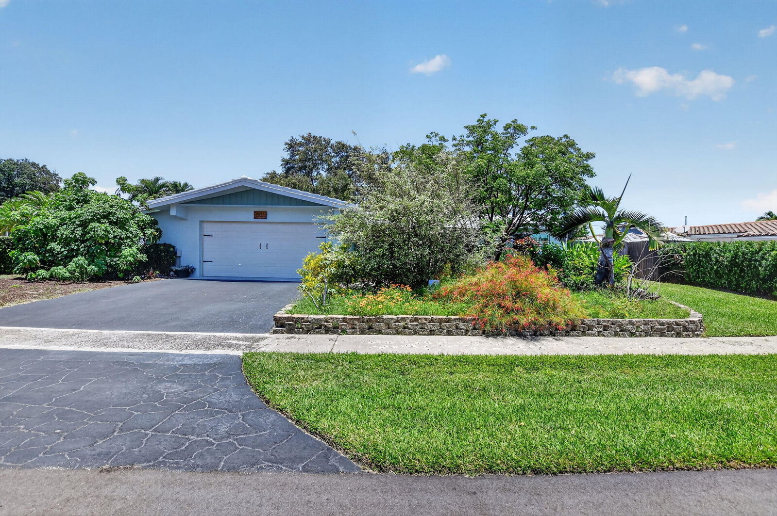Property Photo: 807 SW 3rd Street FL 33486