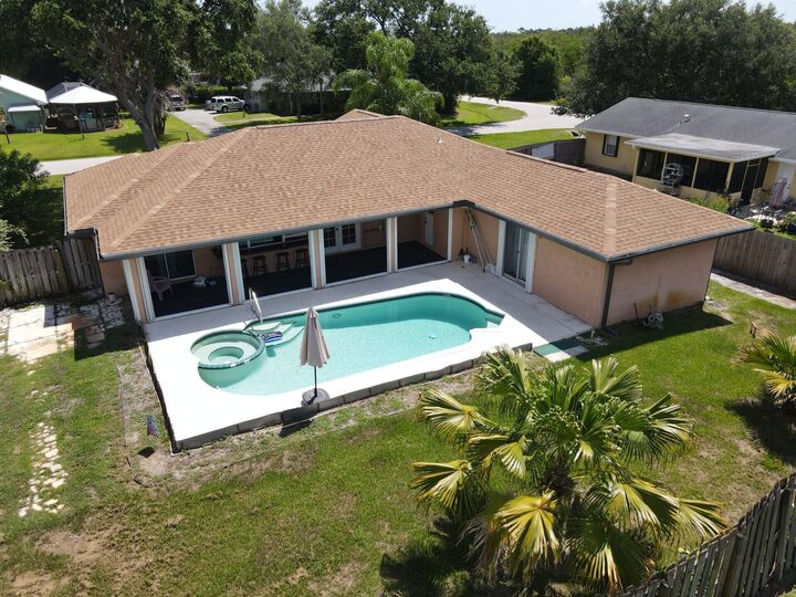 Property Photo:  790 SE Ablett Lane  FL 34984 