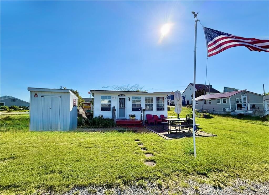 Property Photo:  659 Succotash Road  RI 02879 