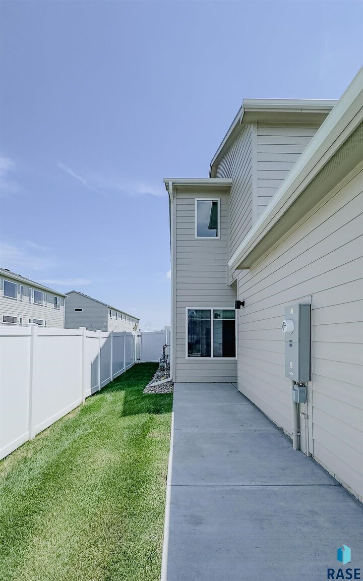 Property Photo: 3500 S Chalice Pl SD 57106