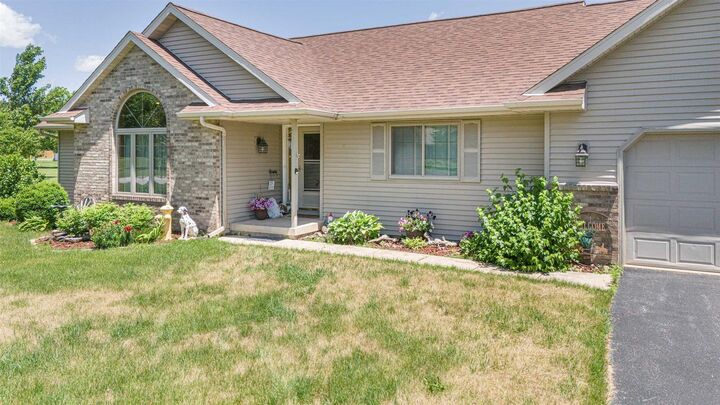 Property Photo:  W972 James Court  WI 53520 