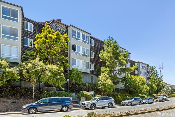 Property Photo: 5150 Diamond Heights Boulevard B304 CA 94131