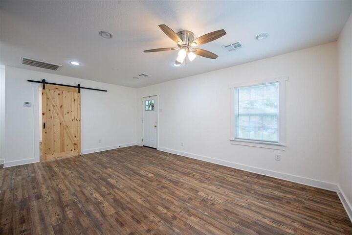 Property Photo:  3805 Center St Street  LA 70607 