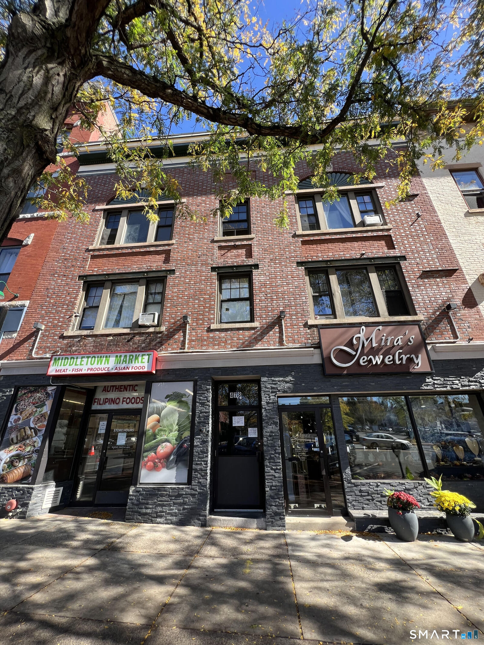 Property Photo:  480 Main Street  CT 06457 