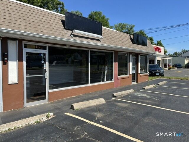Property Photo:  1232 Queen Street  CT 06489 