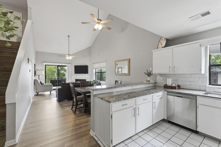 Property Photo: 123 Bunker Ridge Drive MO 65616