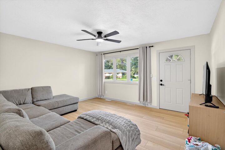 Property Photo: 113 S Dennis Avenue MO 65738