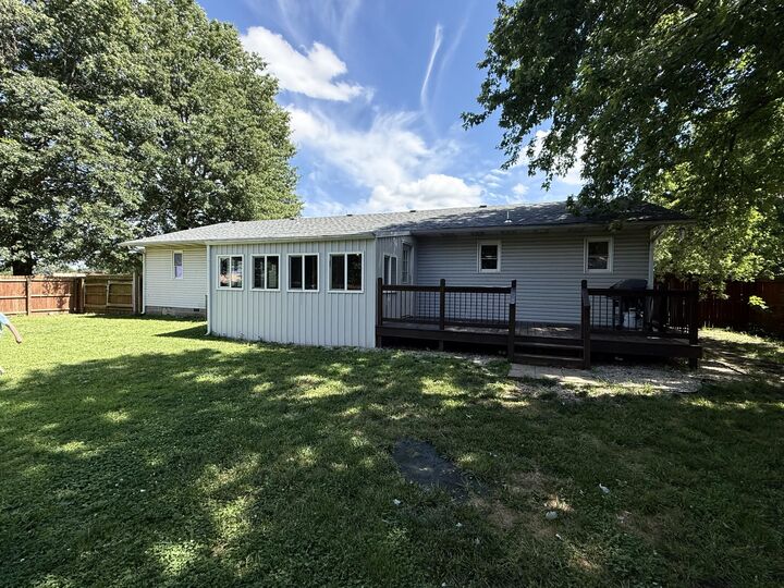 Property Photo:  2205 W Auburn Street  MO 65613 