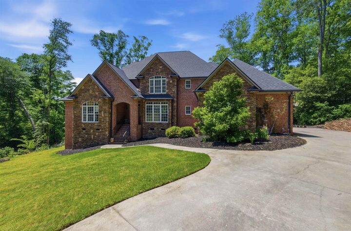 Property Photo:  413 Glocher Court  SC 29369 