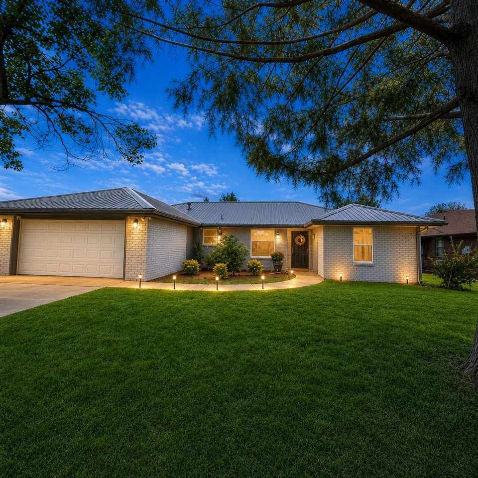 Property Photo:  609 Aspen Drive  OK 73003 