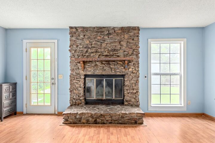 Property Photo:  106 E Pondella Dr  AL 36330 