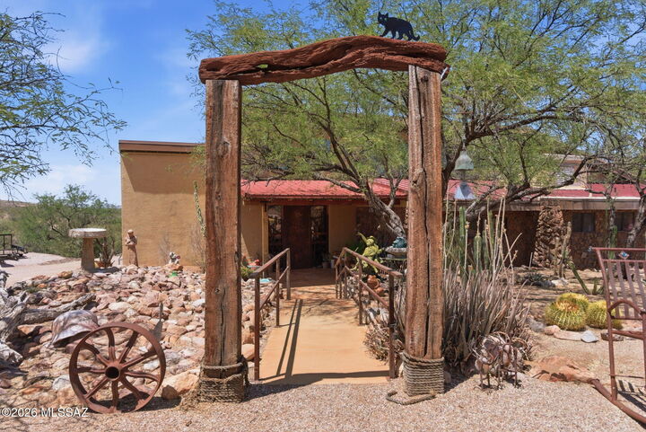 Property Photo:  1 Amore Court  AZ 85646 