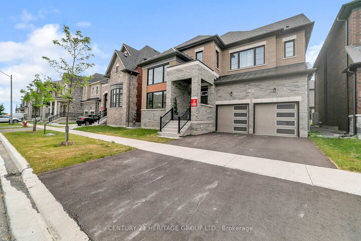 Property Photo:  20 Sweet Gale Crescent  ON L4E 1K1 
