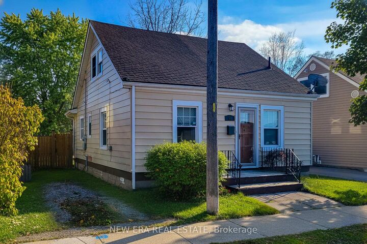 Property Photo: 54 Eighth Avenue ON N3S 1C3