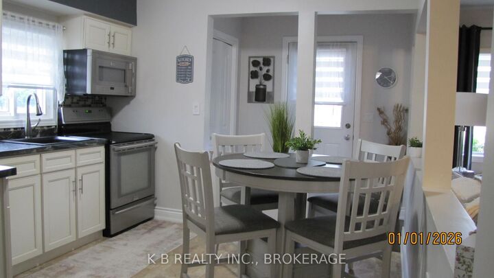Property Photo:  581 Division Street  ON K7K 4B7 