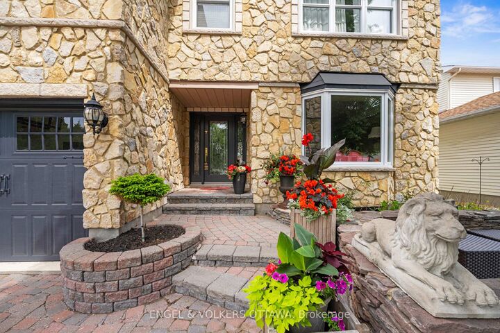 563 Merkley Drive — photo 1